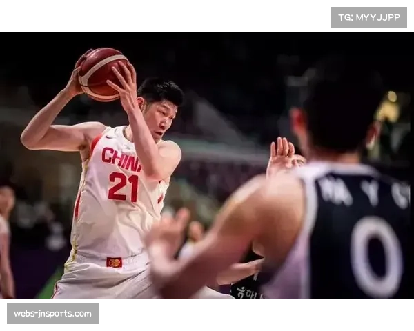 王博团队篮球执行到位，胡金秋内线牵制创造外线机会